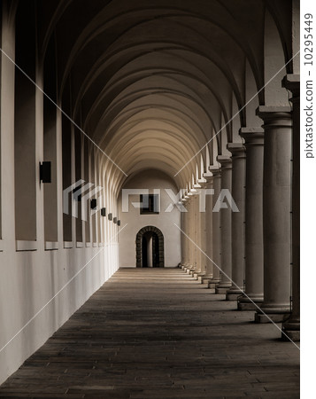 Cloister 10295449