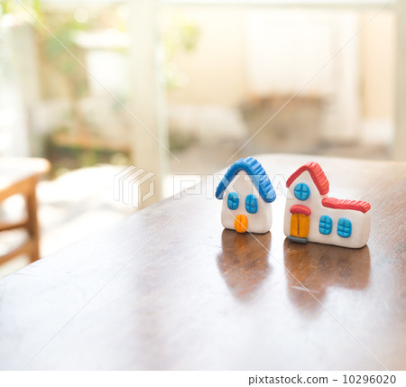 House  10296020