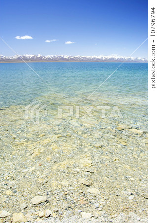 tranquil lake 10296794