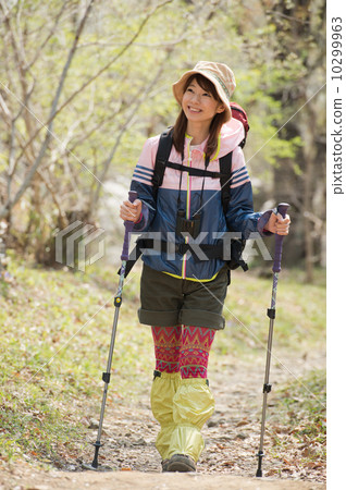 Woman to climb Woman to climb 10299963