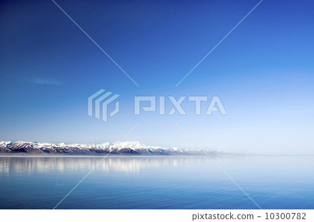 tranquil lake 10300782