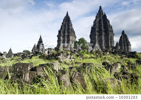 Prambanan ruins Prambanan ruins 10301283