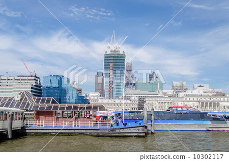 London City Skyline London City Skyline 10302117