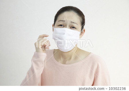 面具和女性中年 面具和女性中年 10302236