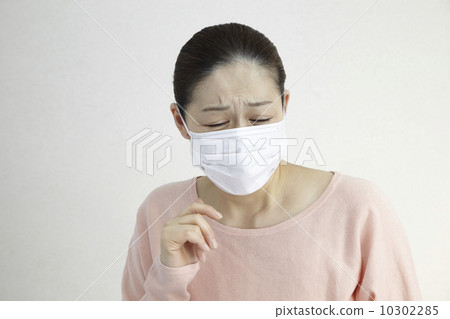 Mask and female middle age 10302285