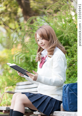 High school student to study 10304941