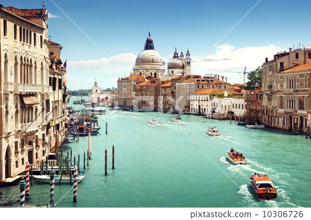 Grand Canal and Basilica Santa Maria della Salute, Venice, Italy Grand Canal and Basilica Santa Maria della Salute, Venice, Italy 10306726