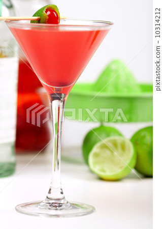 Red cocktail 10314212