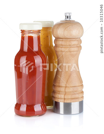 Mustard and ketchup glass bottles with pepper shaker Mustard and ketchup glass bottles with pepper shaker 10315046