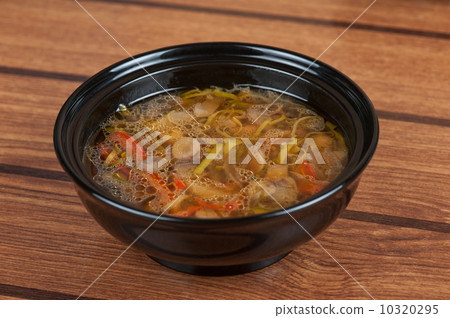 Fresh vegetable soup 10320295