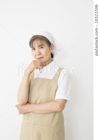 Senior woman in apron Senior woman in apron 10321506