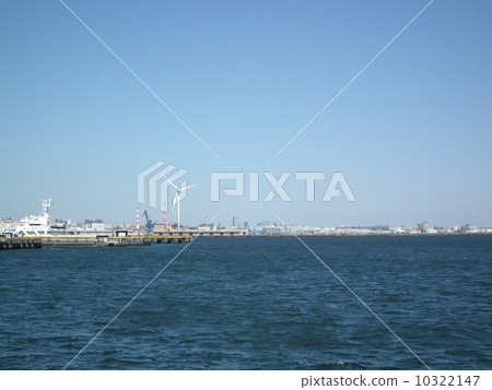 Yokohama Port Wind Power Generation 10322147