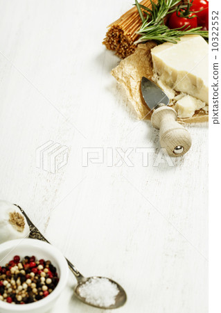 Italian pasta 10322552