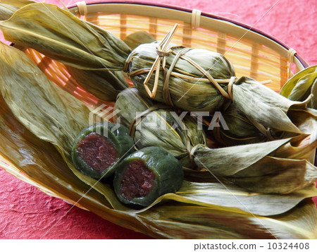 Bamboo dumpling 10324408