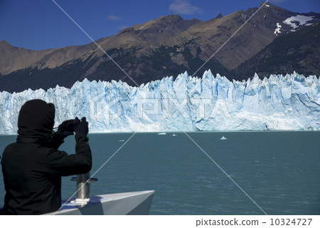 從觀光船Pelito Moreno冰川 10324727