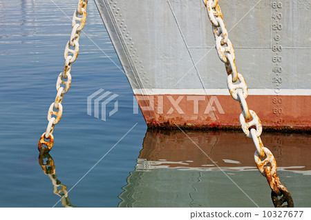 Ship's hull 10327677