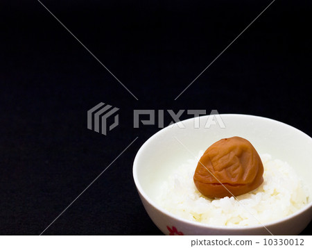 Umeboshi rice (horizontal composition margin more) Umeboshi rice (horizontal composition margin more) 10330012