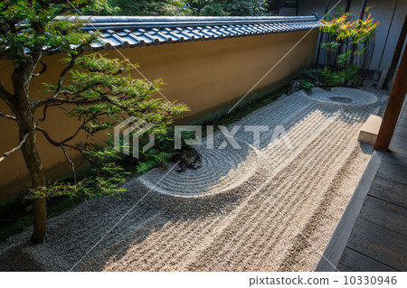 Kyoto Daitokuji Ryuuin Temple Aki no Ryo Garden 10330946