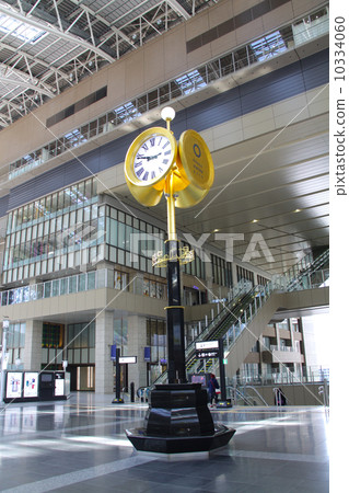 JR Osaka Station Osaka Station City (Golden Clock at Space-Time Plaza) JR Osaka Station Osaka Station City (Golden Clock at Space-Time Plaza) 10334060