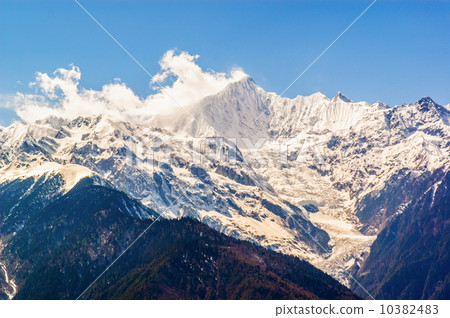 Yunnan scene-Meili(Meri) Snow Mountains 10382483