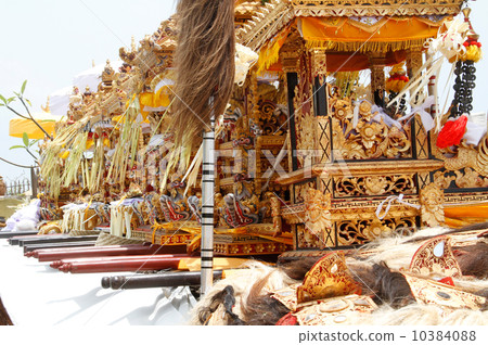 Bali Ceremony 10384088