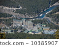 Banff Springs Hotel overlooking Sulfur Mountain 10385907