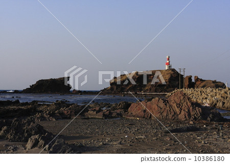 Beautiful beach 10386180