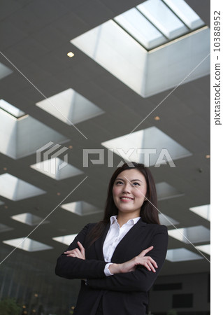 Confident Asian business woman 10388952