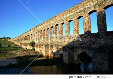 Merida (Spain) San Lazaro Aqueduct 10390789