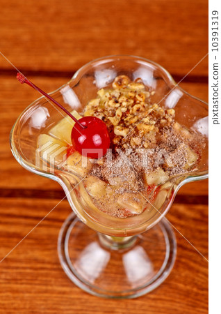 fruit dessert fruit dessert 10391319
