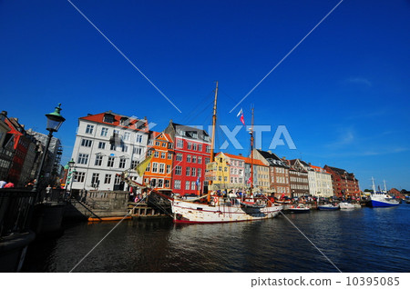 Nyhavn of Copenhagen 10395085