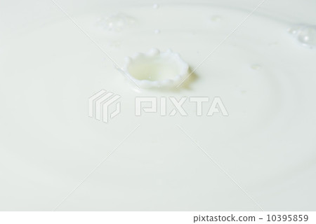 牛奶 牛奶 10395859