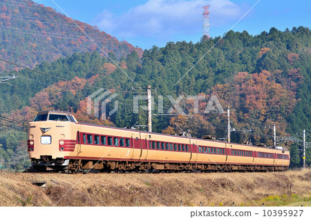Railway train Sanin Main Line Kyoto mouth 381 series Sonobe - Funaoka Aki Kusumi rice paddy field rice country express train color express train JR west Japan Sagano line 10395927
