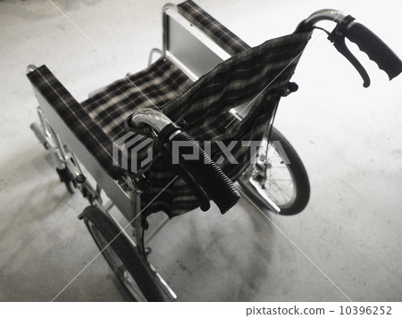 wheelchair 10396252