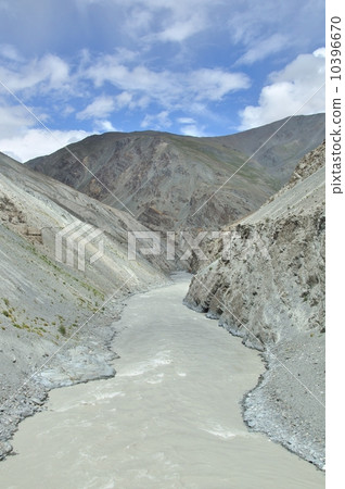 Tsarupu River, Sanskar 10396670
