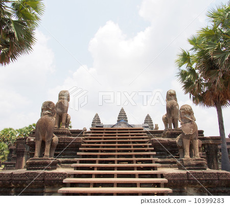World Heritage Angkor Wat 10399283
