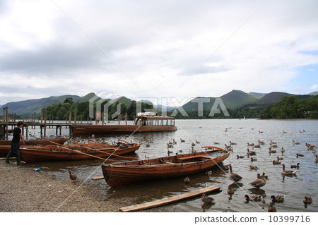 Landscape of England Lake Windermere Lake (2) 10399716