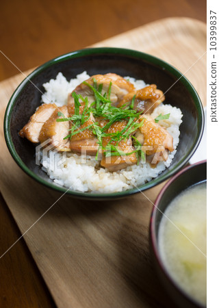 雞的Teriyaki飯碗 雞的Teriyaki飯碗 10399837