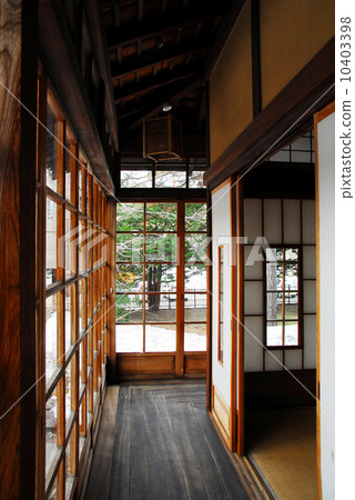 Corridor of a Japanese house　 10403398