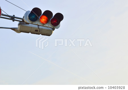 Yellow signal 10403928