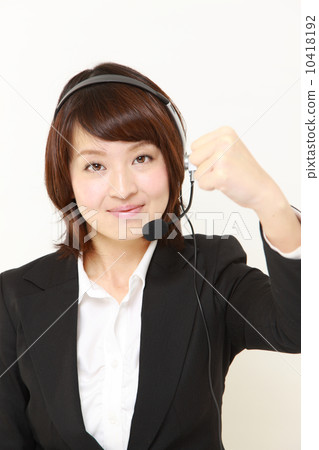 Telephone operator 10418192