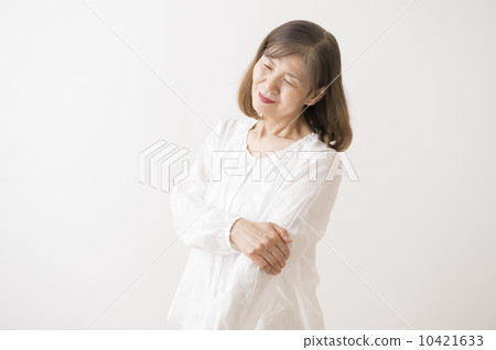 Women in their 60s 10421633