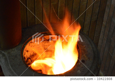 Flame on the top of Dharma stove 10422808