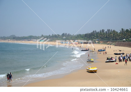 Sinquerim beach, Goa, India 10424661
