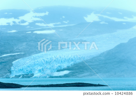 Lake Svartisvatnet and  Svartisen Glacier (Norway) 10424886