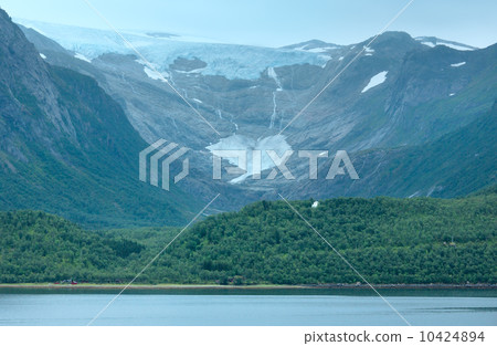 Lake Svartisvatnet and view to Svartisen Glacier (Norway) Lake Svartisvatnet and view to Svartisen Glacier (Norway) 10424894