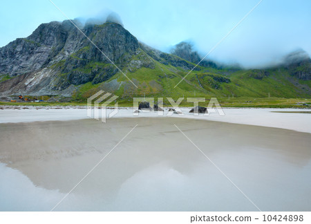 Ramberg beach summer cloudy view (Norway, Lofoten). 10424898