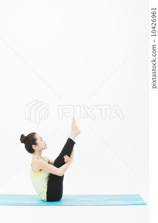 瑜伽船姿勢 10426961