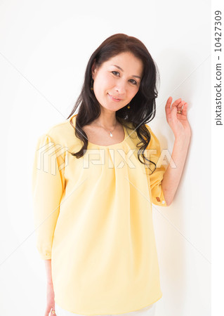 Portrait women 10427309