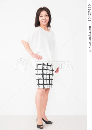 Portrait women 10427439